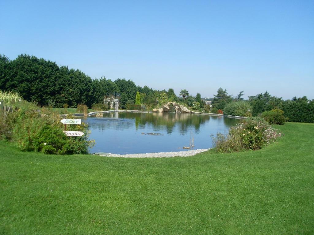 Le Relais Des Chartreux Hotell Saulx-les-Chartreux Exteriör bild